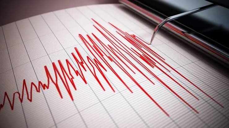 BALIKESİR SINDIRGI’DA DEPREM.